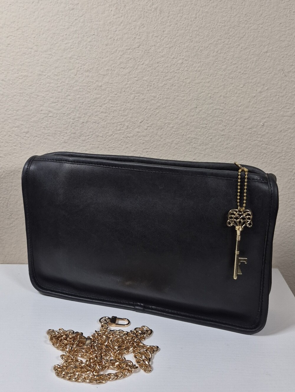 Vintage Coach Black Leather Basic Bag #9455